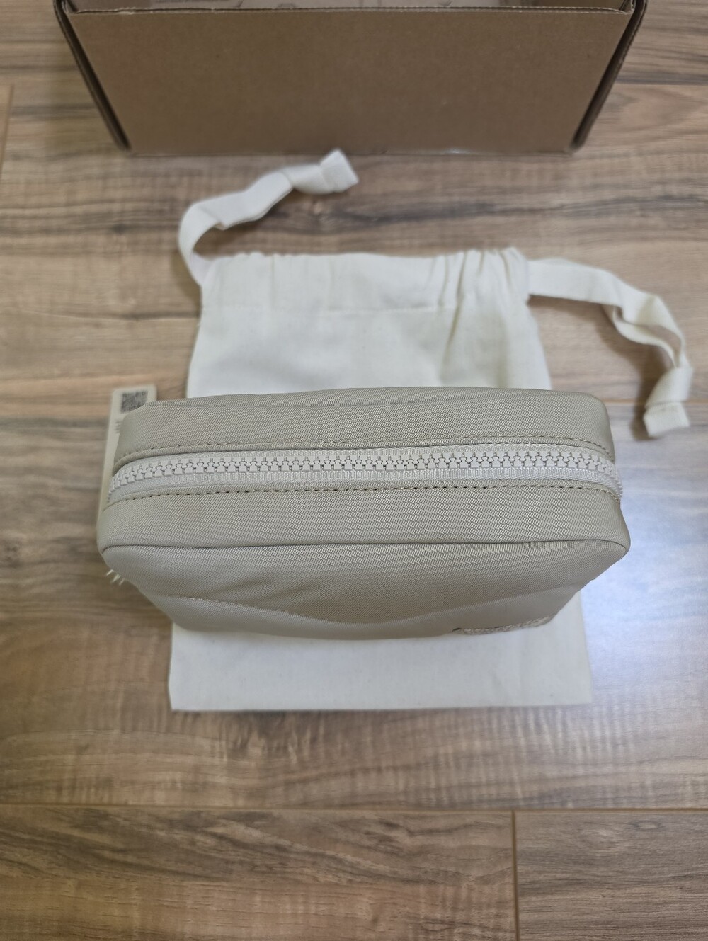 New Coachtopia Loop Pouch - Picture 7 of 12